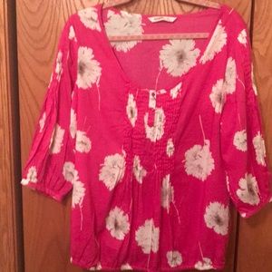 Old Navy fuchsia blouse with white flowers